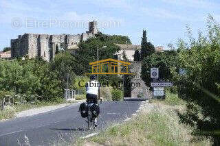 Maison à VIC-LA-GARDIOLE