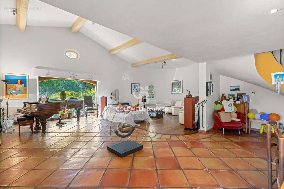Maison à MOUGINS
