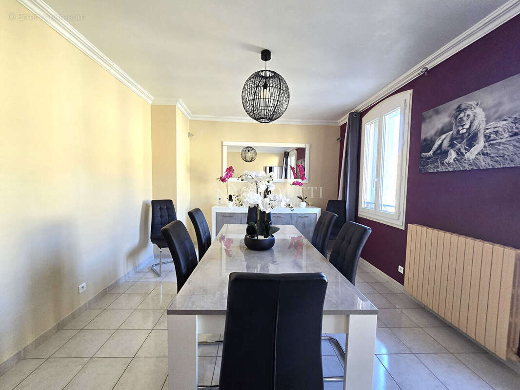 Immeuble haussmannien de 400m² APT - photo 9