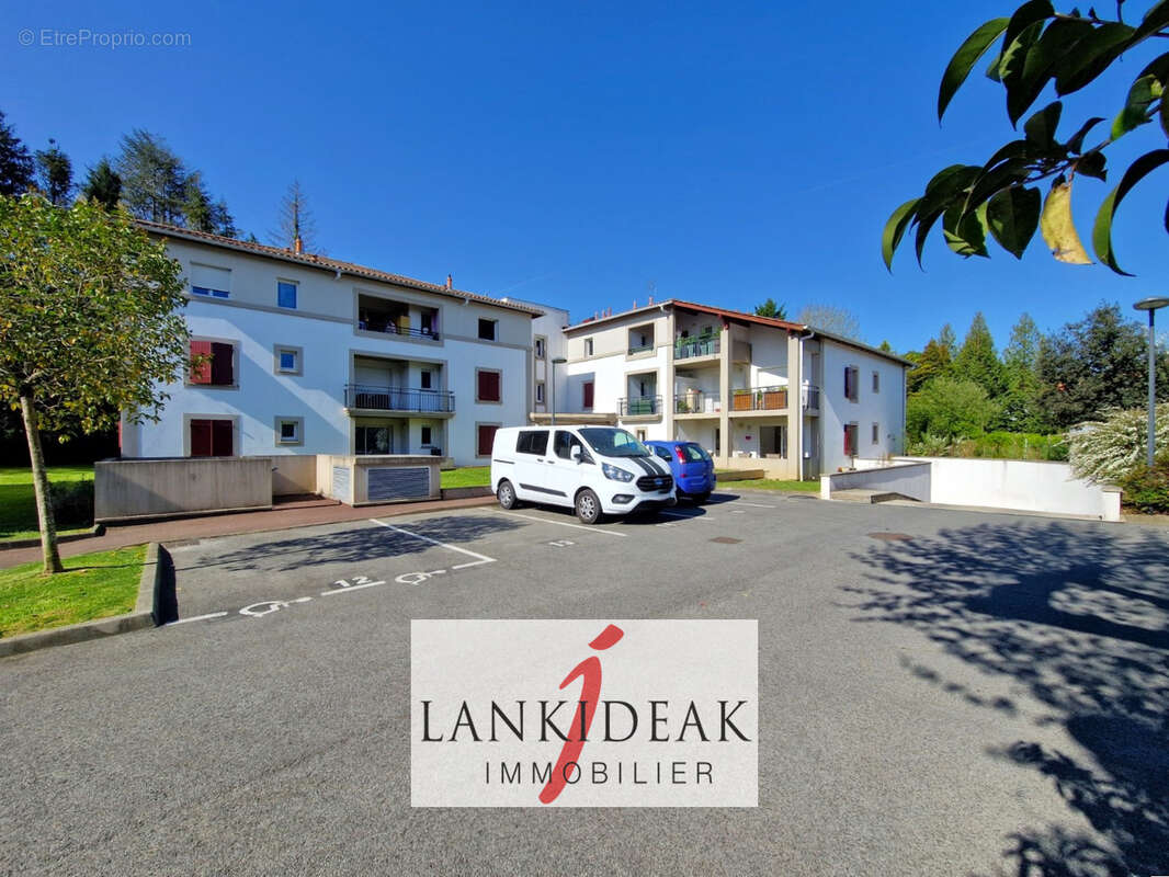 Appartement à USTARITZ