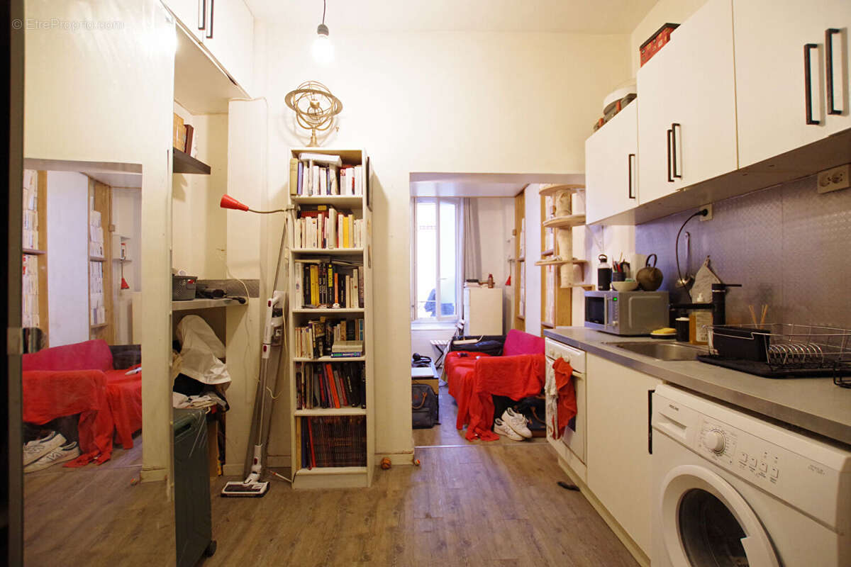 Appartement à PARIS-14E