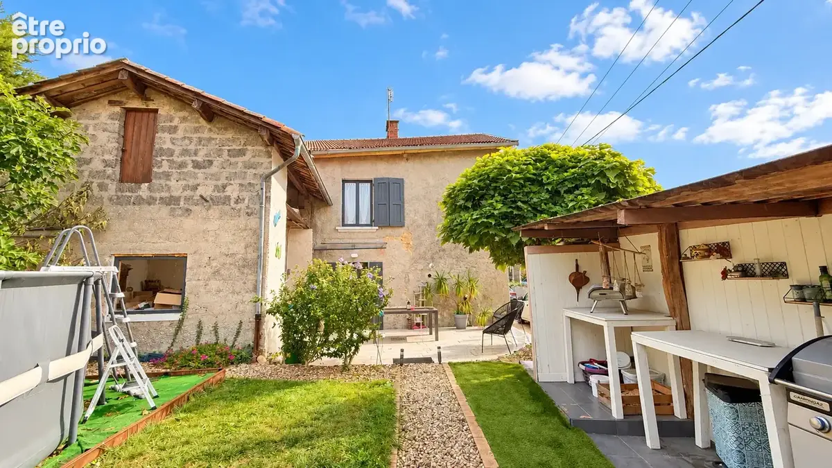 Maison mitoyenne de 136 m2 avec cellier, dépendance et terrain - photo 10