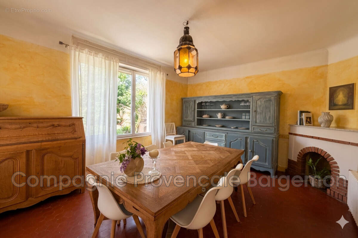 Maison à BARGEMON