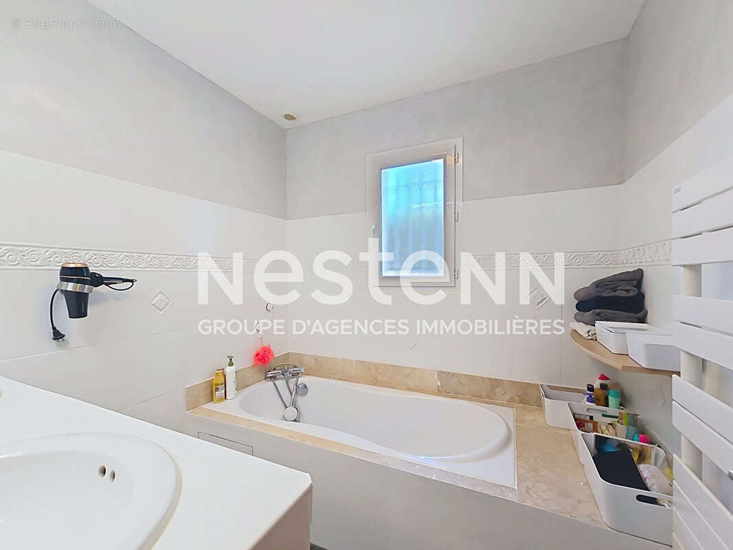 Maison à SAINT-MARTIN-DE-CRAU