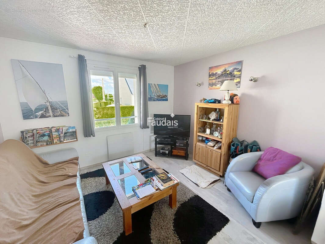 Maison 108 m² à Quettreville-Sur-Sienne  - photo 3