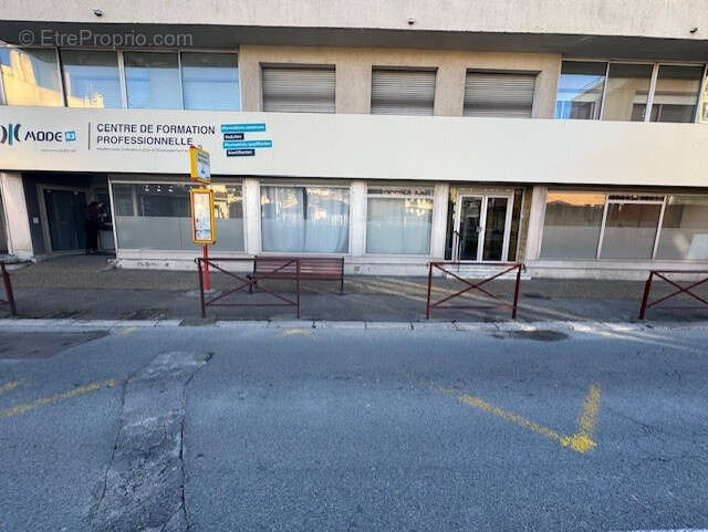 Commerce à DRAGUIGNAN