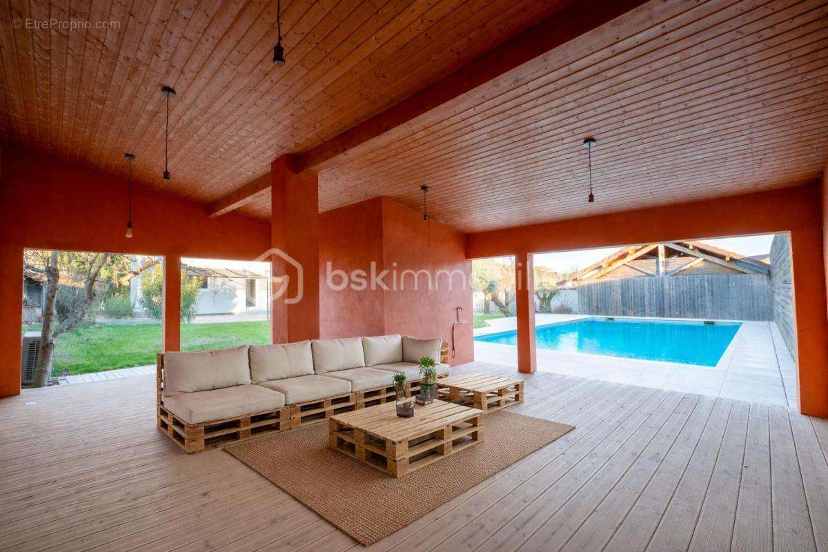 Maison à L'ISLE-D'ABEAU