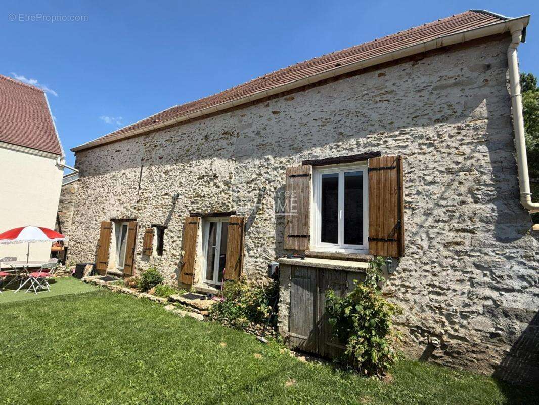 Maison à ROZAY-EN-BRIE