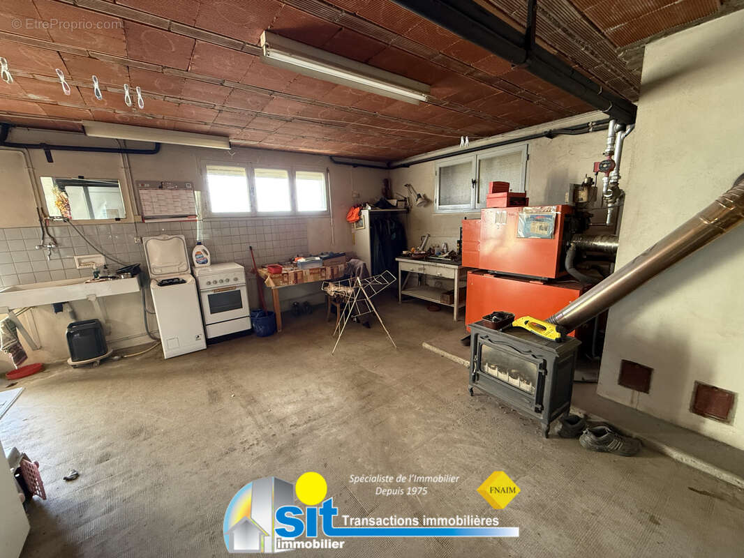 A vendre - maison sur sous-sol - reventin-vaugris - photo 10