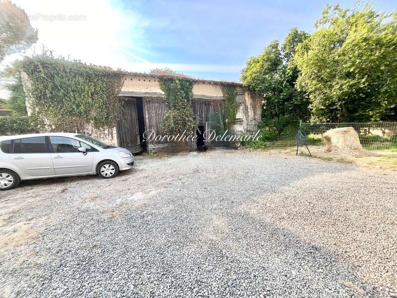 Maison à LA FOYE-MONJAULT