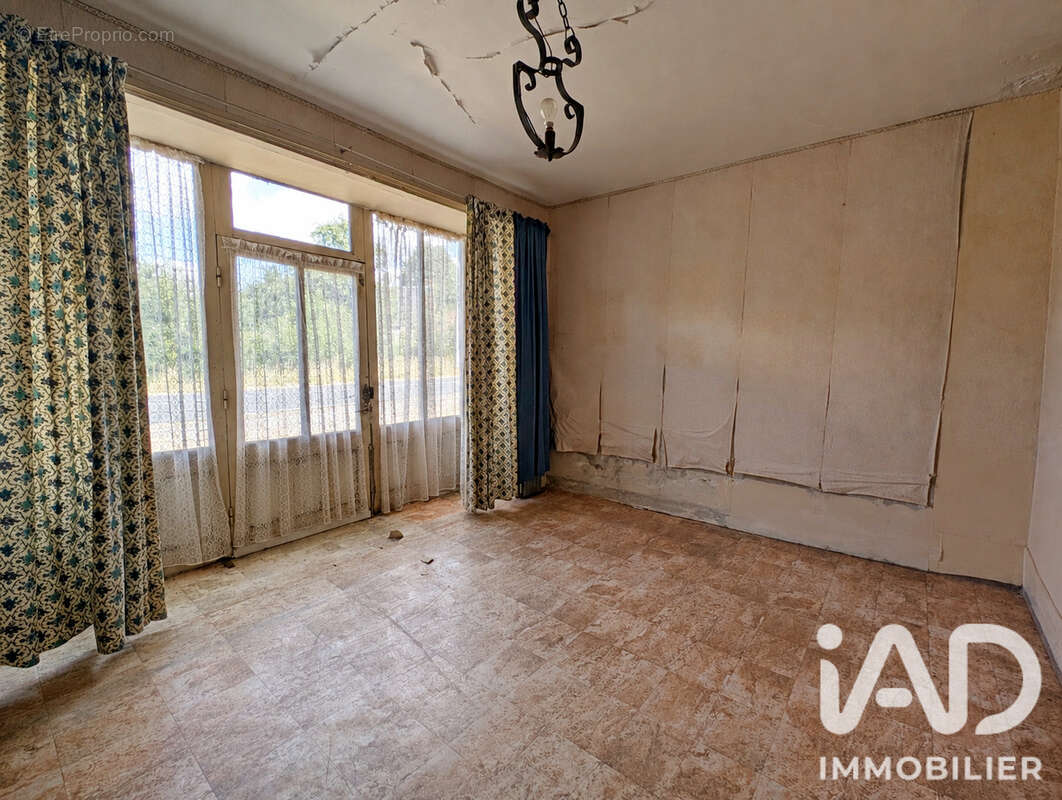 Maison 112 m² à Pouligny-Notre-Dame  - photo 3