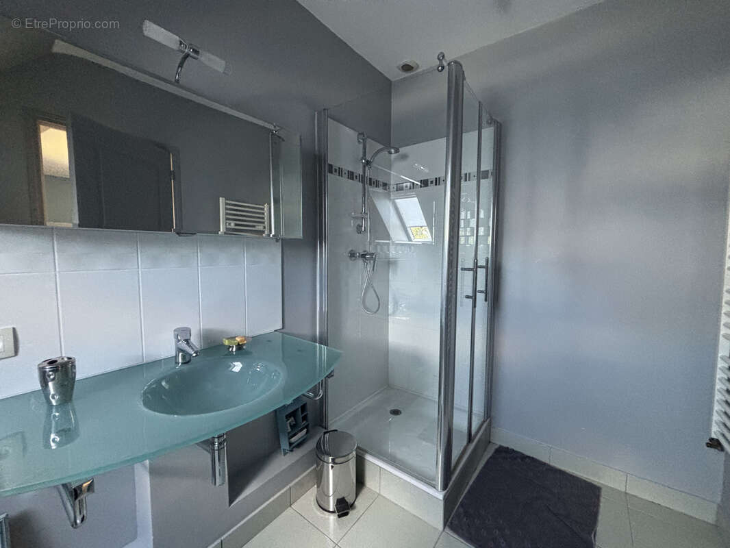 Maison à SAINT-CYR-SUR-LOIRE