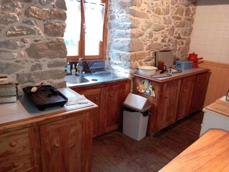 Maison à USTOU
