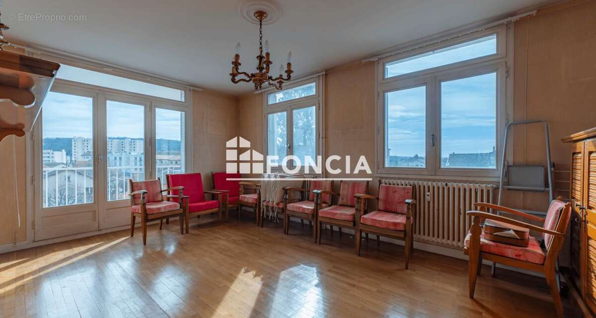 Appartement à ROUSSILLON