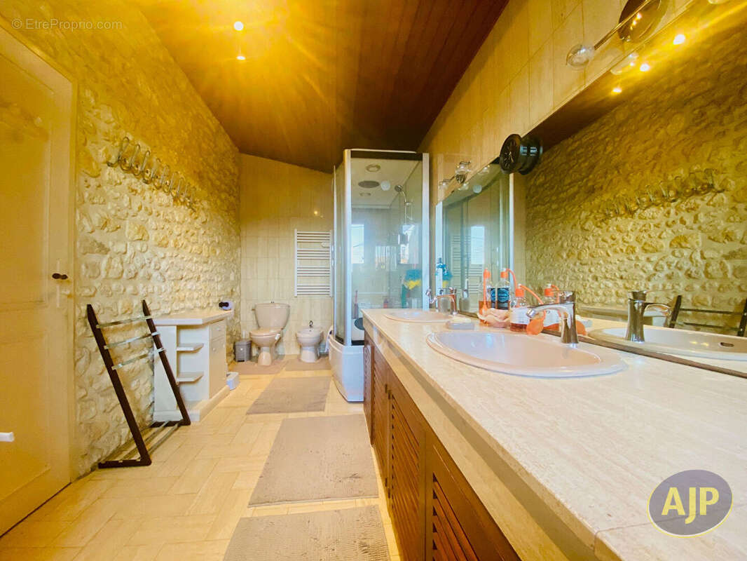 Maison à LESPARRE-MEDOC