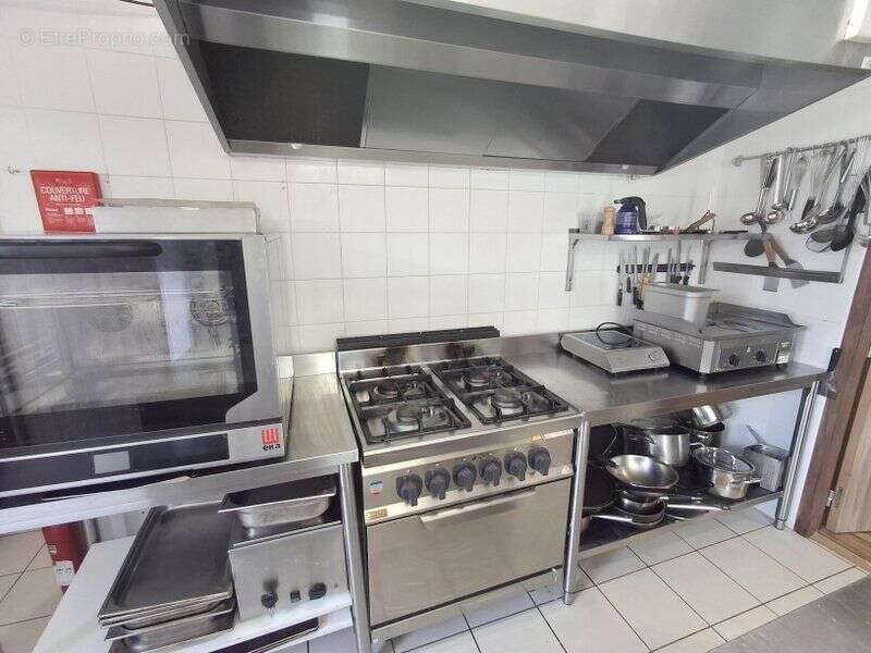 Commerce à LES VANS