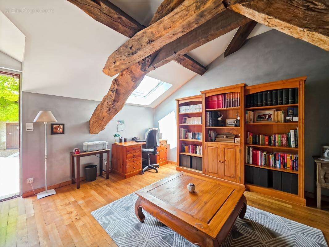 Maison à LAROQUE-TIMBAUT