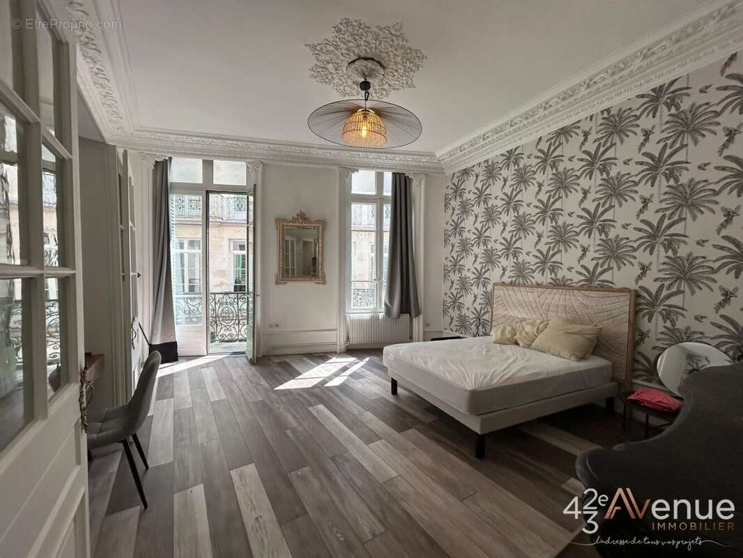 Appartement à SAINT-ETIENNE