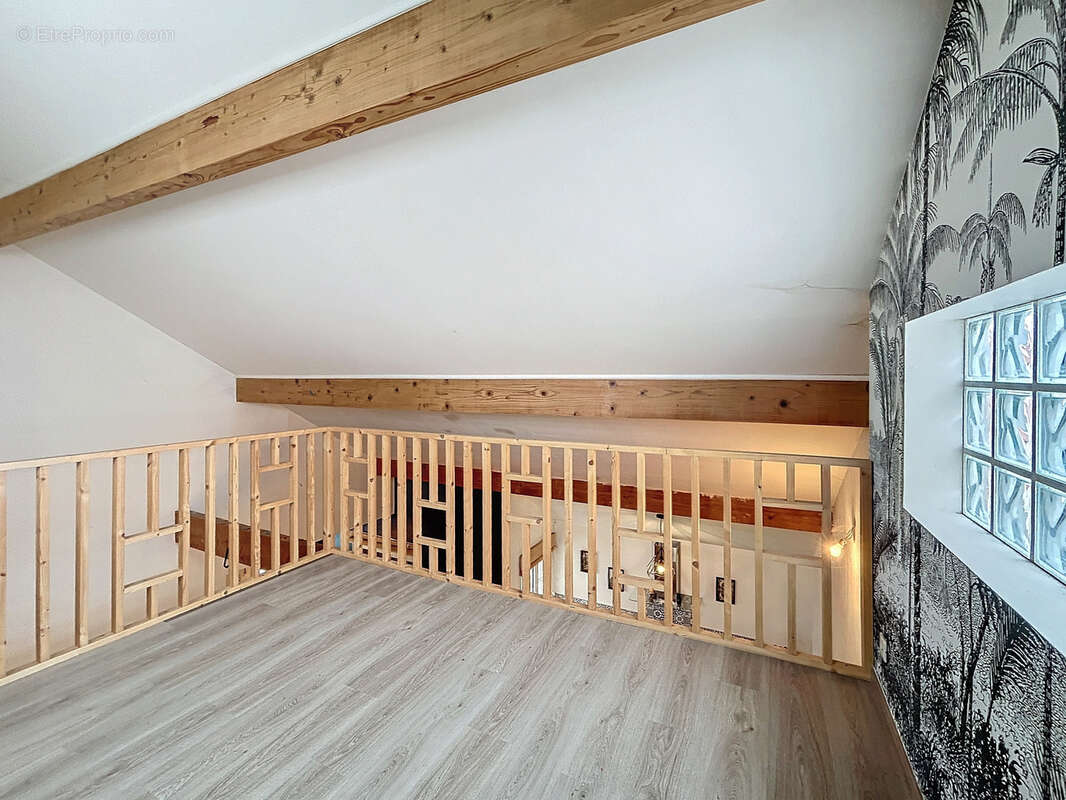 Maison à LIMEIL-BREVANNES