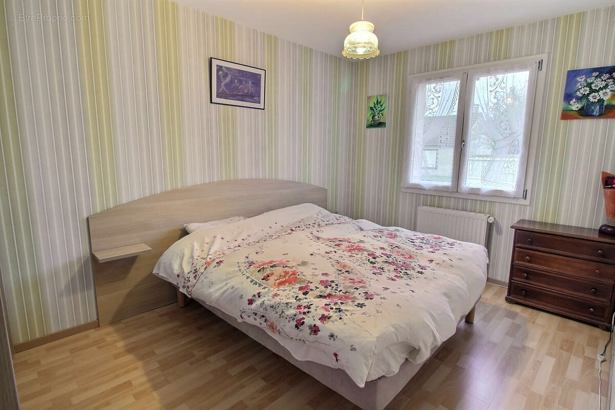 Maison à NOGENT-LE-ROI