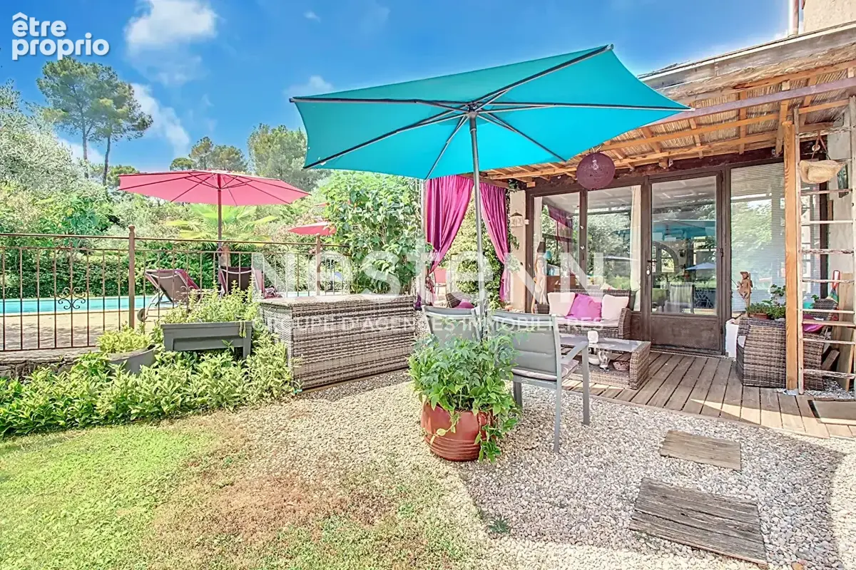 A VENDRE DRAGUIGNAN Bastide 3 suites parentales PISCINE terrain de 4000 m² - photo 12