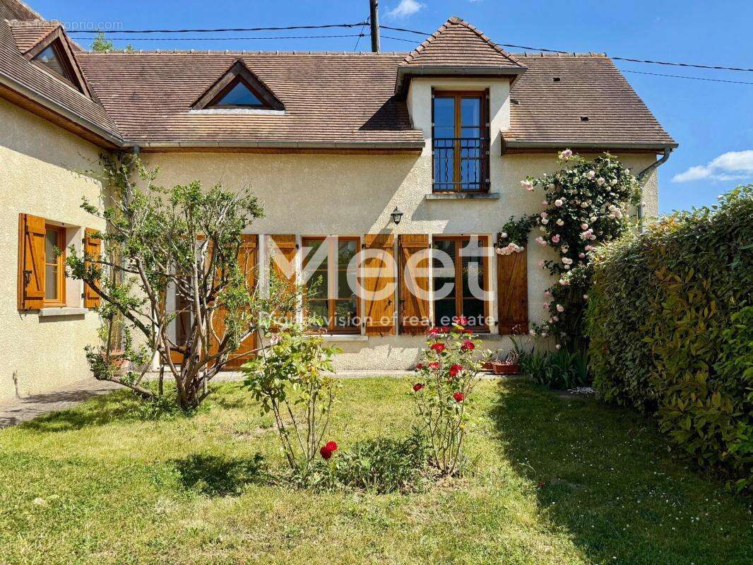 Maison à PLAISIR