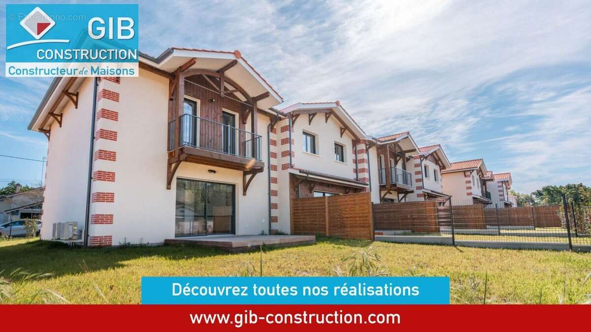 Terrain à SAINT-PIERRE-DU-MONT