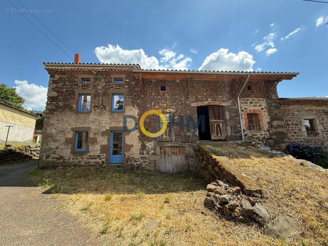 Maison à SIAUGUES-SAINTE-MARIE