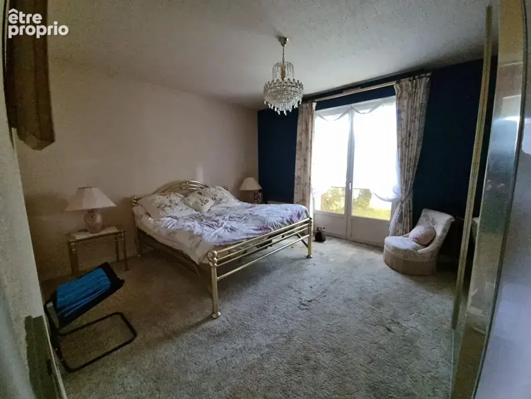 Maison traditionnelle  et un tres bel etang de plus de 4000m² - photo 7