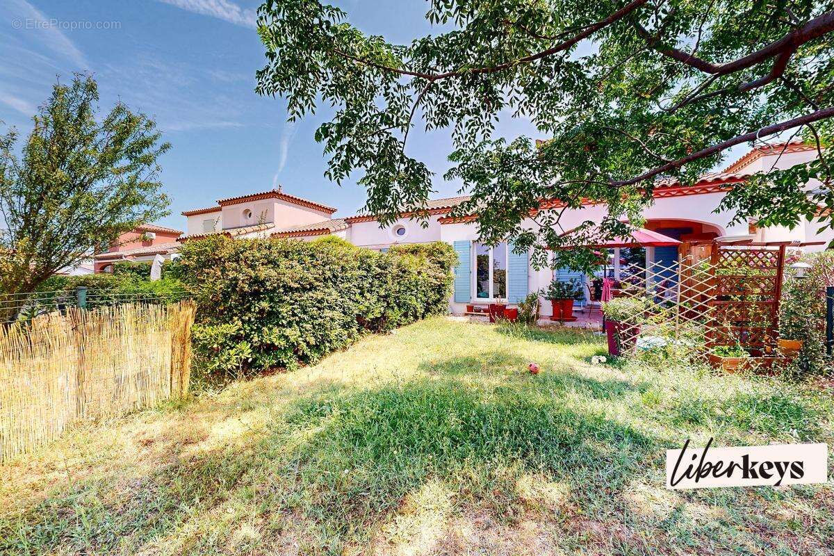 HOMPS : Charmante maison de 64m² avec extérieur vue sur le lac - photo 2