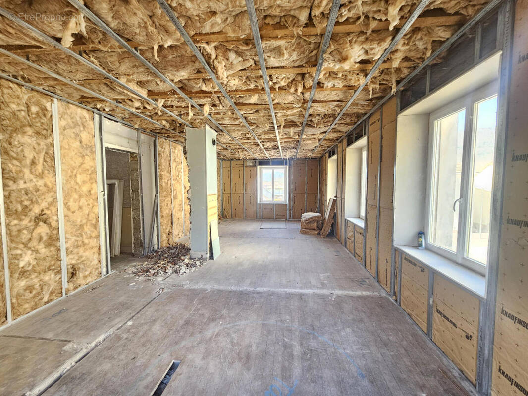 rdc gauche - Appartement à RUPT-SUR-MOSELLE