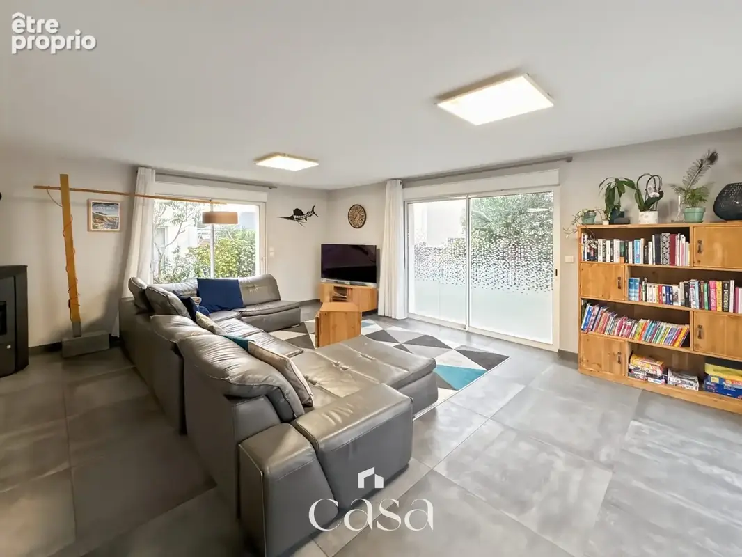Photo Maison à Saint-Andre-Sur-Orne au prix de 399 000€