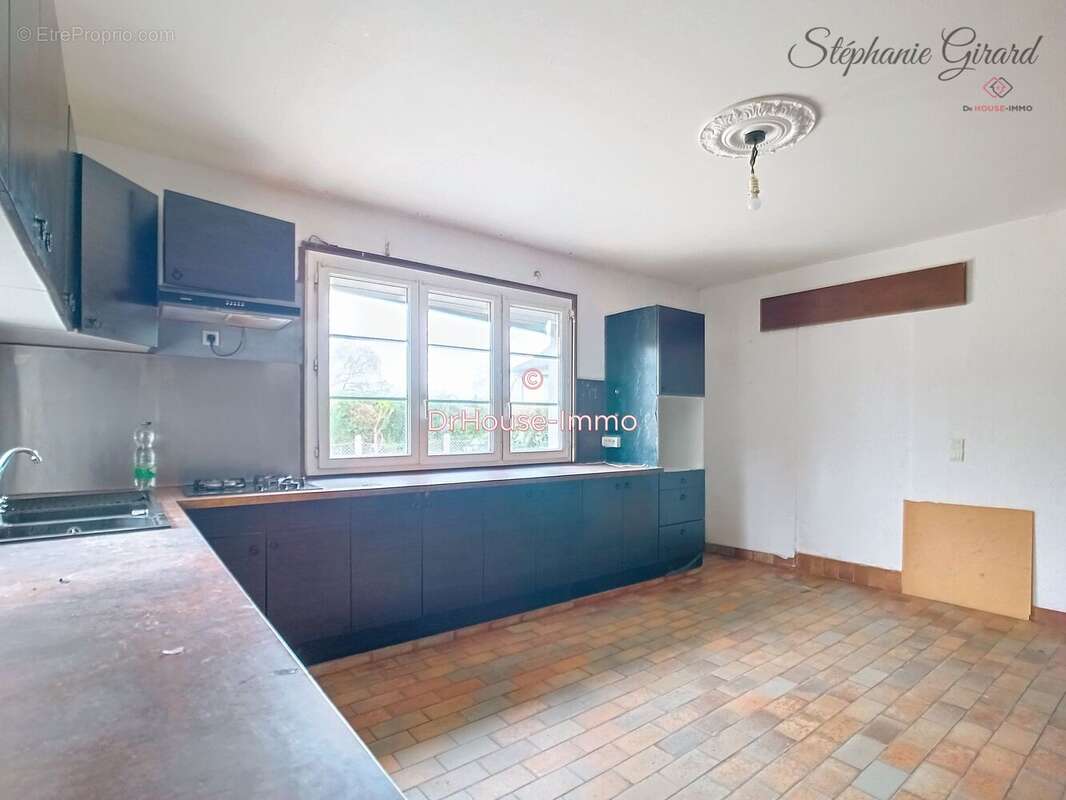 Maison à NEUVILLE-AUX-BOIS