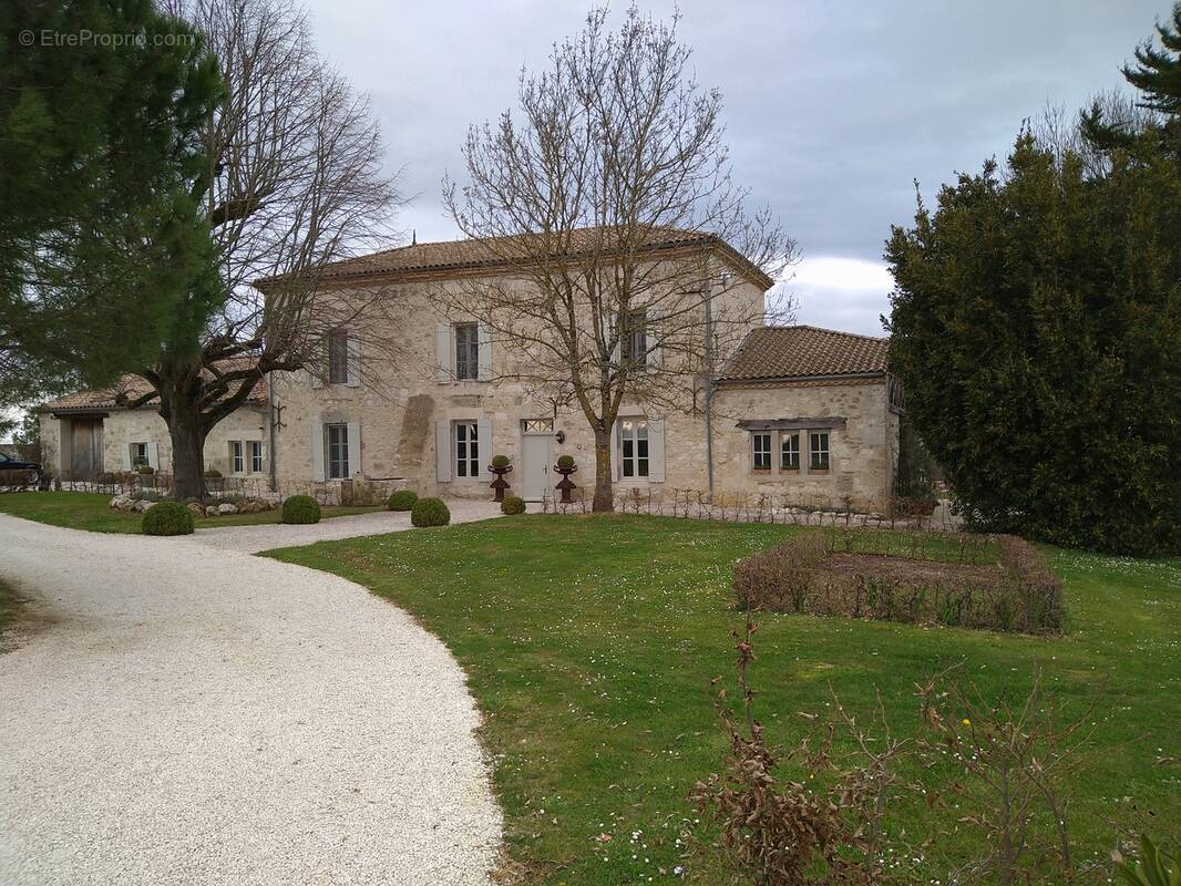 Maison à PRAYSSAS