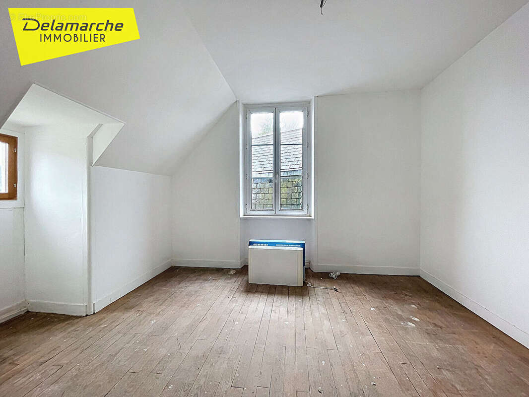 Maison à LA HAYE-PESNEL