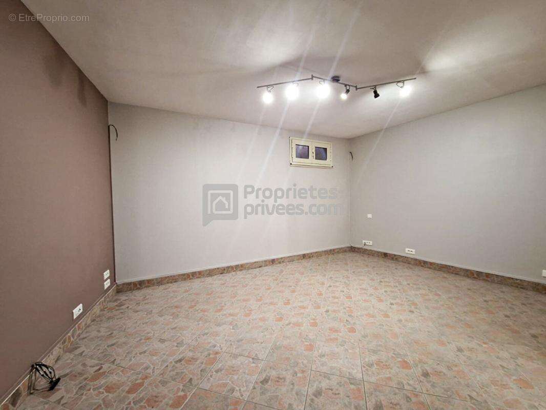 Maison à VILLEMOMBLE