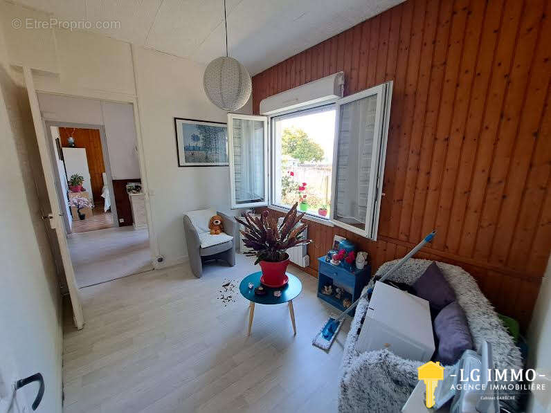 Maison à MESCHERS-SUR-GIRONDE
