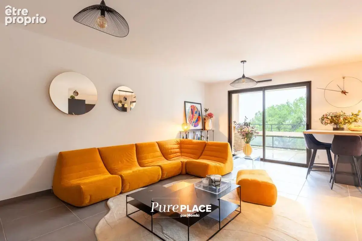 Appartement T3 de 70 m² à Aix-en-Provence 13090, Rue Micheline Paliard - photo 2