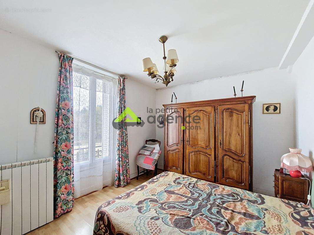 Maison à MASBARAUD-MERIGNAT