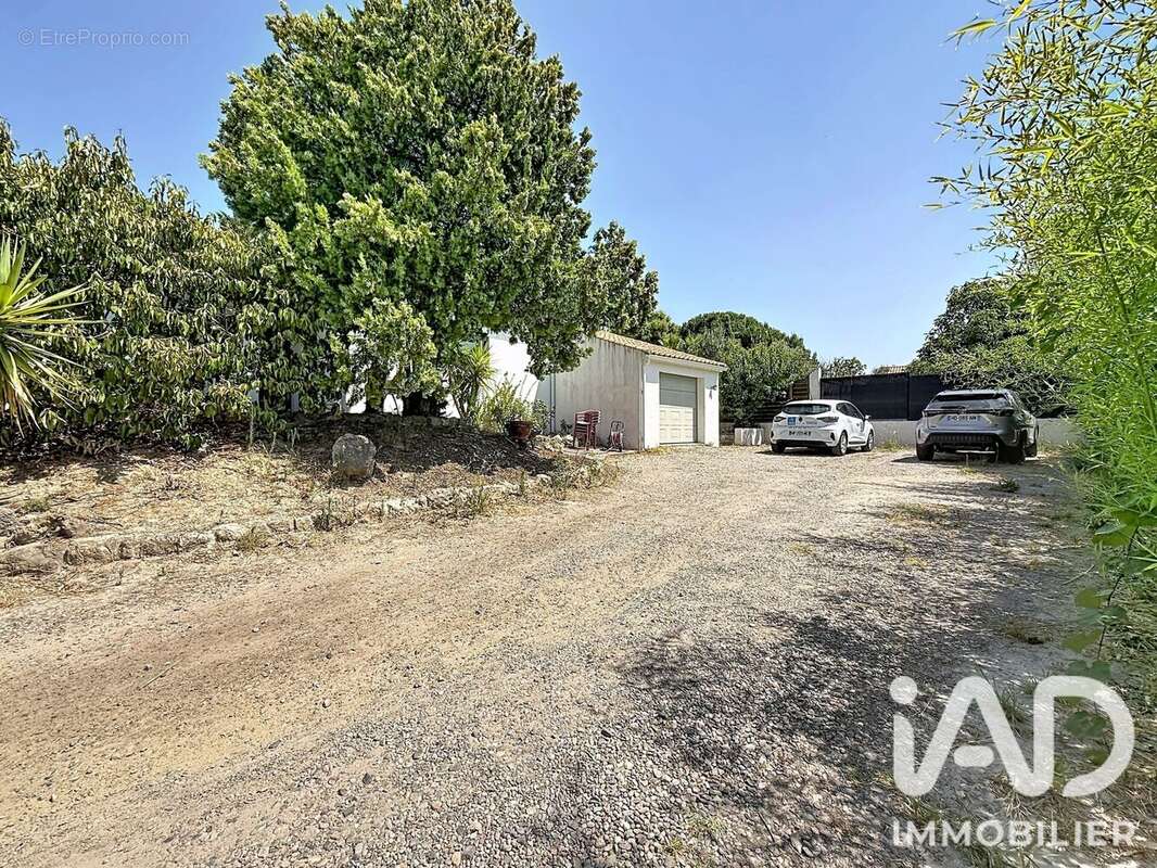 Maison 127 m² à Saint-Genies-De-Fontedit  - photo 2