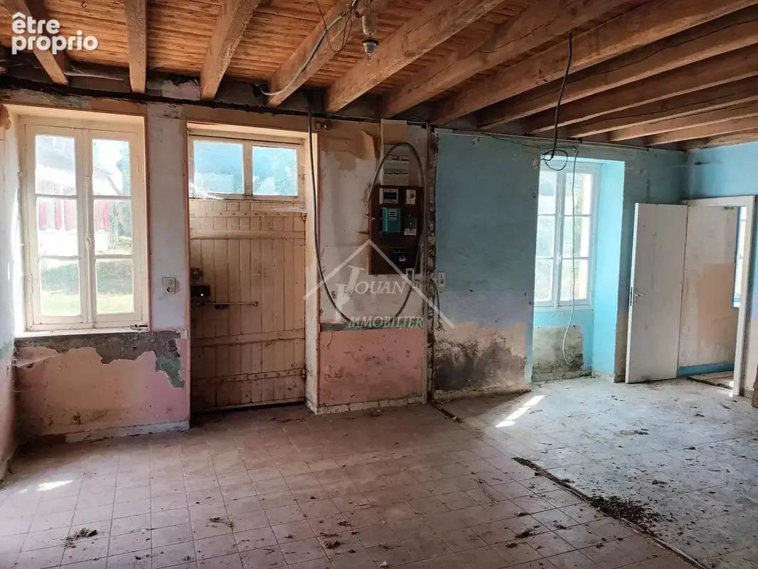 Ancien corps de ferme à rénover sur plus de 3000m² de terrain, COUST - photo 13
