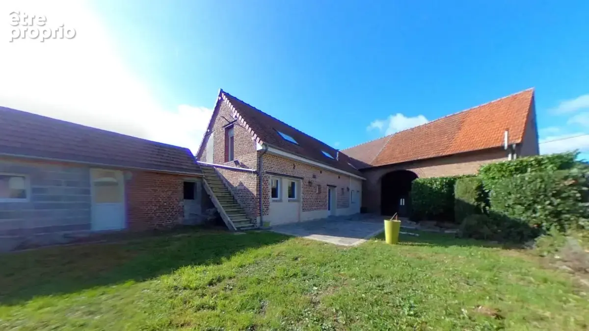 Maison 4 pièces / 101 m² / 178 000 EUR / SAPIGNIES - photo 2