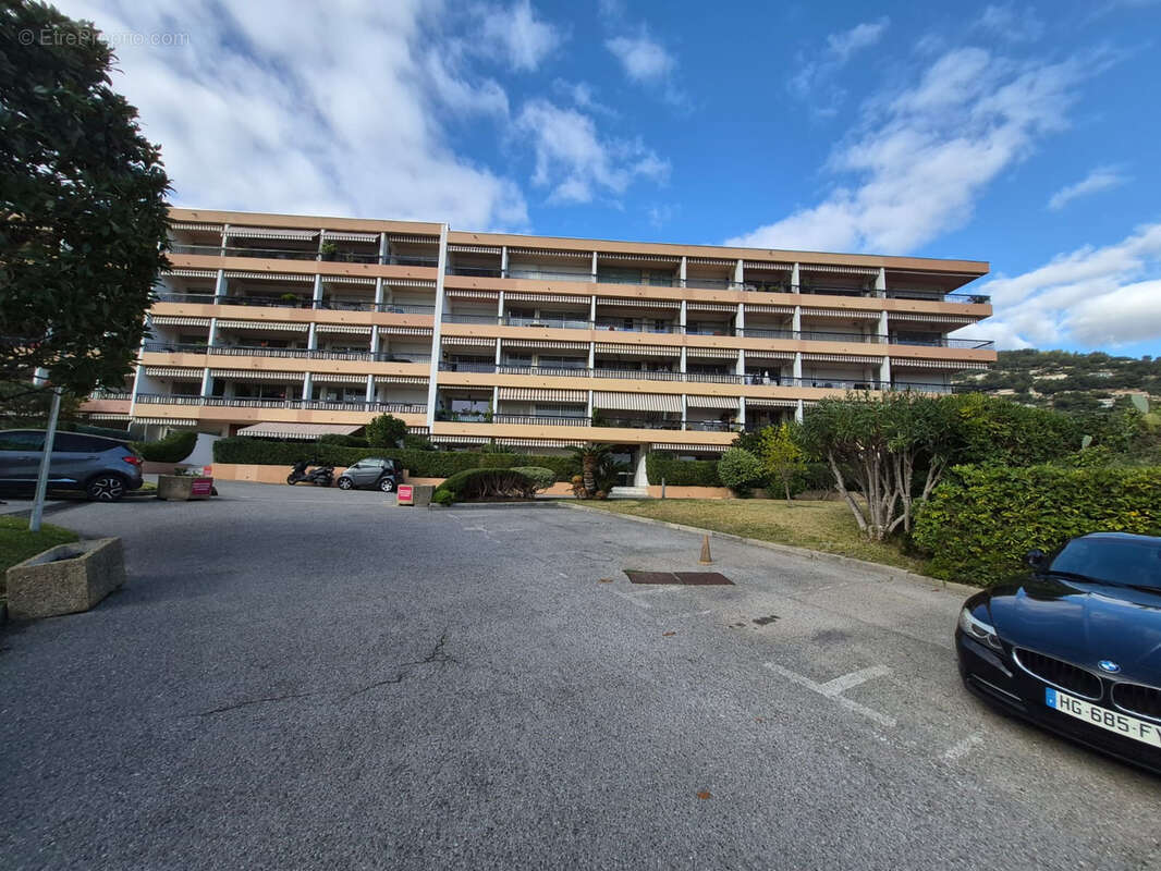 Appartement à ROQUEBRUNE-CAP-MARTIN