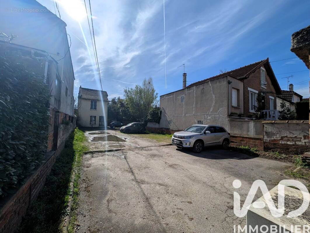 Photo 1 - Maison à NEUILLY-PLAISANCE