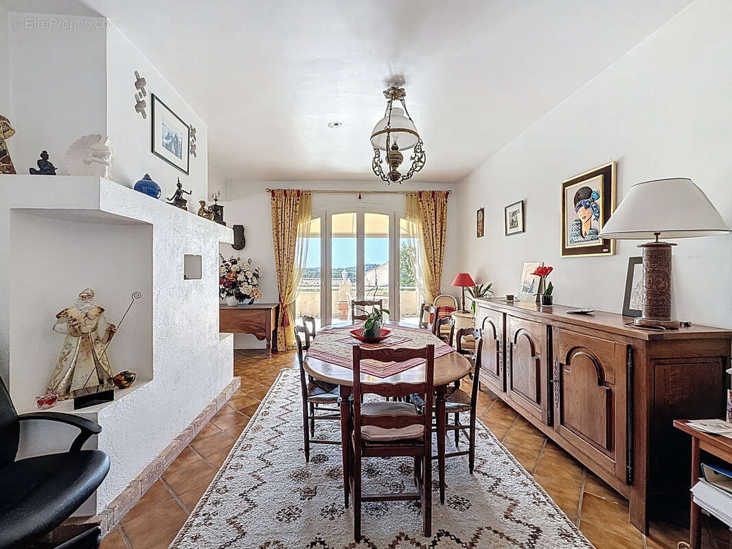 Maison à SIX-FOURS-LES-PLAGES