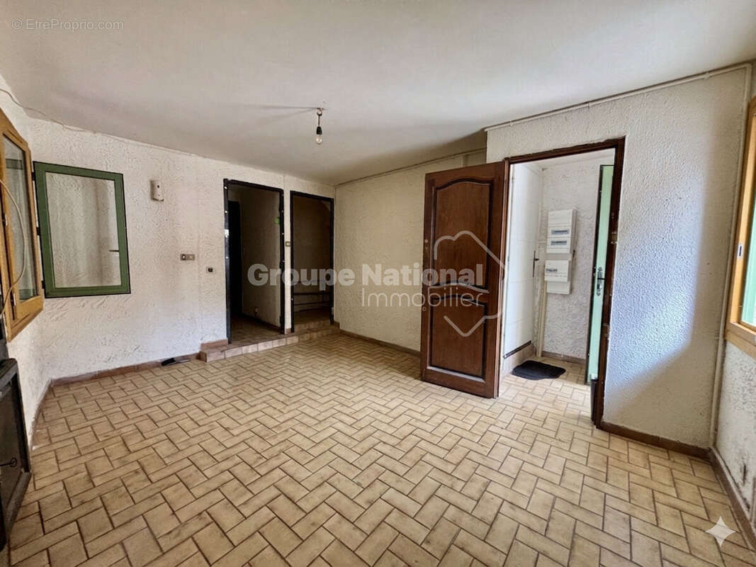 Appartement à LUNEL