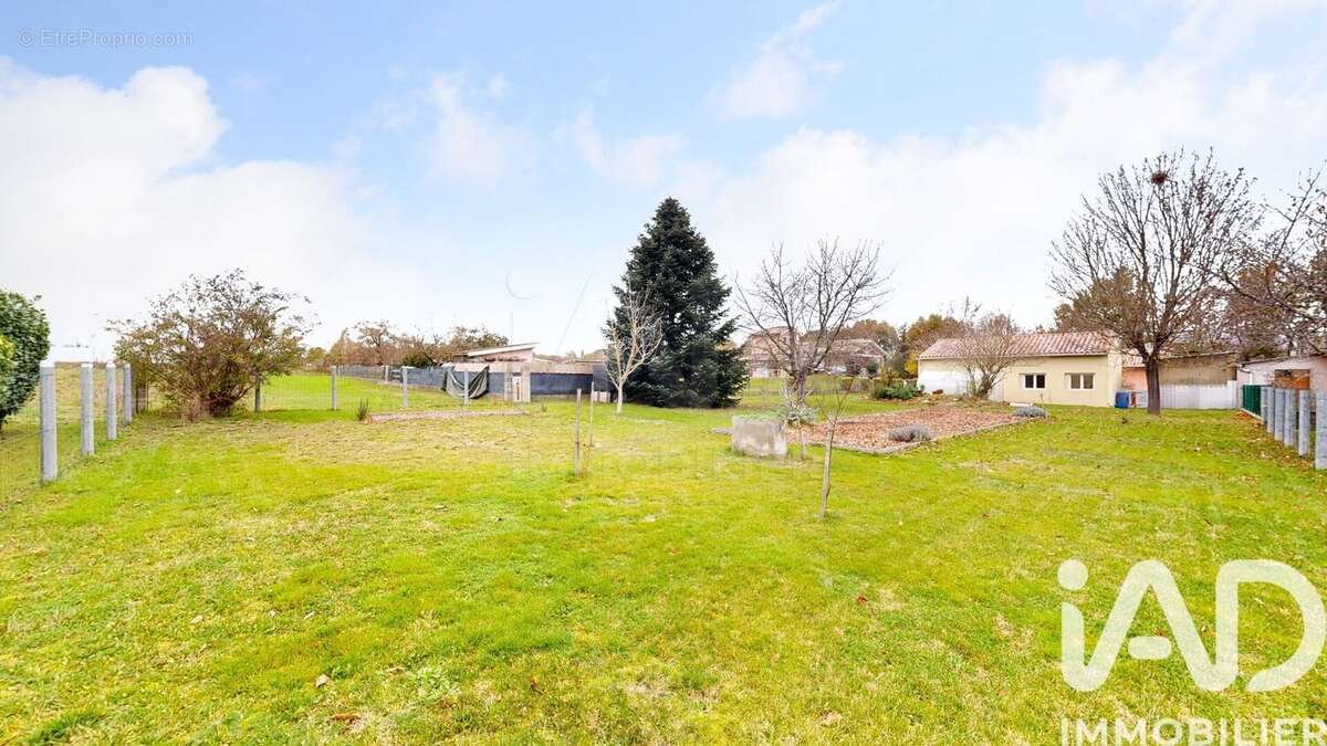 Photo 2 - Maison à NOHIC