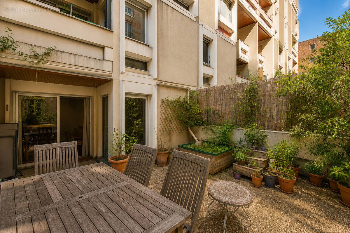Appartement à PARIS-18E