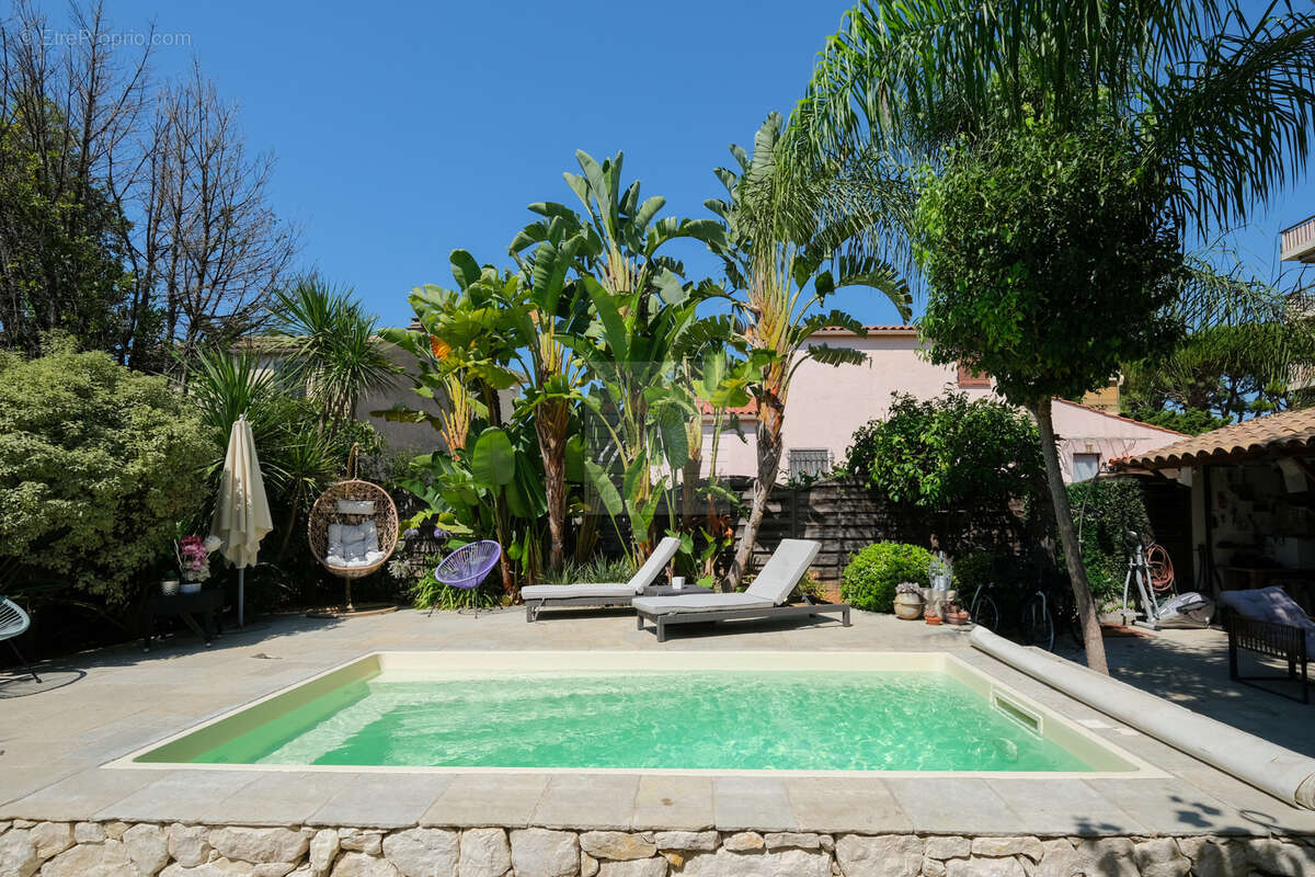 CHARME et CALME ABSOLU - MAISON 156m2 - Saint-Laurent-du-Var - photo 6