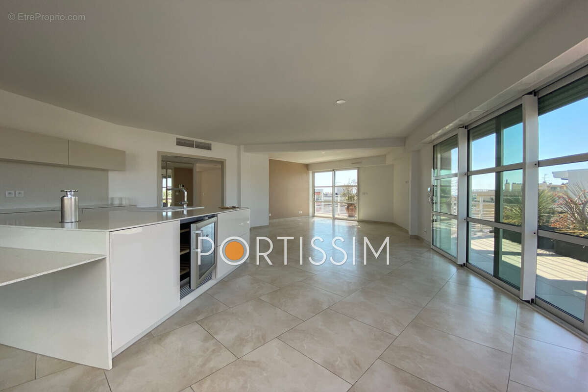 Appartement 107 m² à Cagnes-Sur-Mer  - photo 6